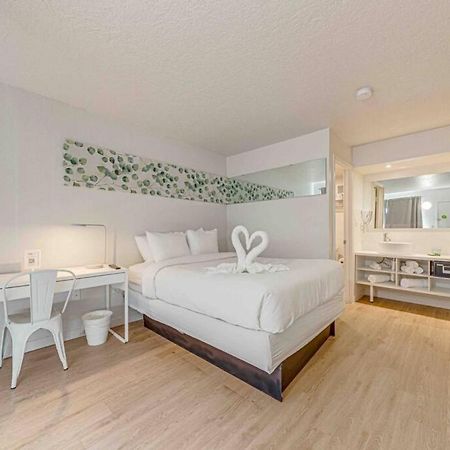 Travel Lodge By Wyndham 10 Min From Disney คิสซิมมี ภายนอก รูปภาพ